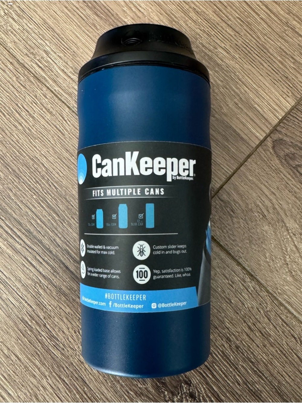 ⭐️NWT⭐️ CanKeeper Insulated Can Cooler, Blue Black